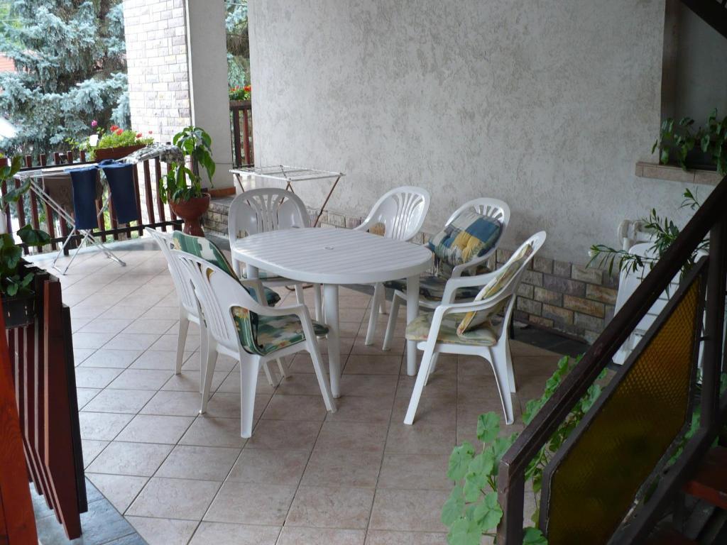 Ferienwohnung Kitty Apartman Miskolc Zimmer foto