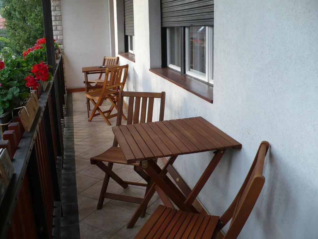 Ferienwohnung Kitty Apartman Miskolc Zimmer foto